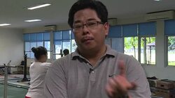 CLEAN : Old clashes with new as Indonesian weightlifters go for gold News Clip