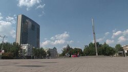 CLEAN : Donetsk streets deserted as fears of Russian invasion mount News Clip