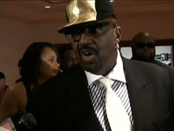 Motown Records founder Berry Gordy, Aretha Franklin Stevie Wonder and Kid Rock were among those who turned out for a Detroit gala marking Motown's 50th anniversary. (Nov. 23) Instructional Video