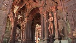 Constructing the striking Sanctuary of Truth in a bustling Thai resort Instructional Video