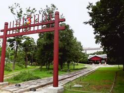 WS View of Hongsalmun gate at Seolleung (Royal Tombs of Joseon Dynasty and UNESCO World Heritage Site) / Seoul, South Korea Stock Footage