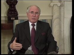 Howard and Bush photo op News Clip