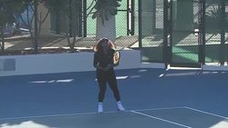 CLEAN : Serena Williams former tennis champ practices in Abu Dhabi News Clip