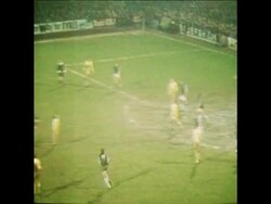 SYND 15 4 76 FOOTBALL CUP WINNERS MATCH WEST HAM V EINTRACHT FRANKFURT News Clip