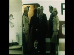 SYND 21 11 77 PRESIDENT SADAT RETURNS FROM ISRAELI VISIT News Clip