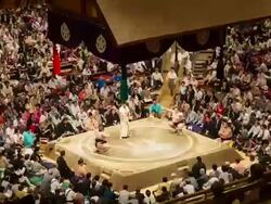 MS T/L Shot of sumo bouts at Ryogoku Kokugikan arena / Tokyo, Japan Stock Footage