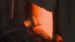 Traditional glassblower re-opens for business despite crisis News Clip