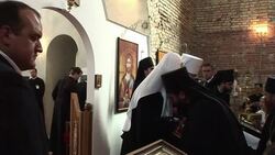 CLEAN: Orthodox faithful in Poland greet Russian Patriarch News Clip