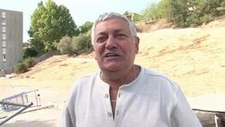 VOICED : French locals chase Roma News Clip