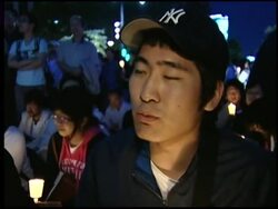 Protesters oppose govt's decision to resume beef imports from US News Clip