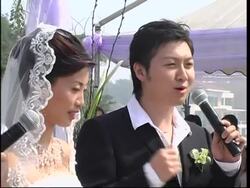 Couples opting for expensive weddings in mainland China News Clip