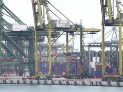 HD: warehouse Port background in Singapore Stock Footage