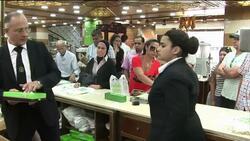 CLEAN : Lebanon: during Ramadan, pastry chefs have their hands full News Clip
