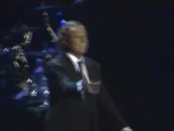 Julio Iglesias wraps up Spanish tour with performa Stock Footage