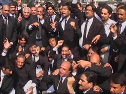 Hundred of lawyers storm out of high court to protest last week's bombings News Clip