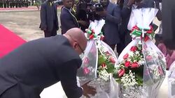 VOICED : Corte pide a presidente sudafricano que devuelva fondos News Clip