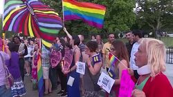 CLEAN : Orlando shoooting: People gather outside White House for vigil News Clip