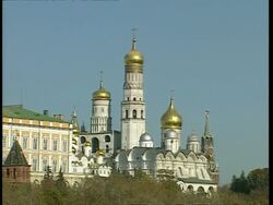 WA Bell Tower of Ivan the Great with gold domes, Moscow Stock Footage