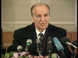 Bosnia - Izetbegovic Defiant On Dayton News Clip