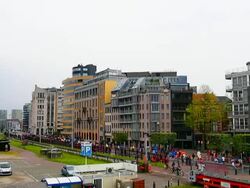 Marathon city runners Stock Footage