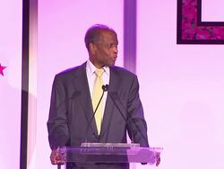 SPEECH - Sidney Poitier at the 7th Annual ESSENCE Black Women In Hollywood Luncheon Stock Footage