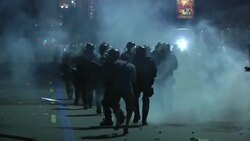 +4:3 Demonstrators clash with police; protesters surround ministry buildings in Brasilia Instructional Video