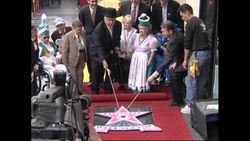 Last surviving 'Wizard of Oz,' munchkin Jerry Maren dies News Clip