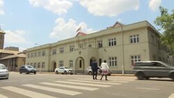 Protests outside parliament to Mugabe's refusal to resign Instructional Video