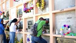 VOICED : Guatemala llora las victimas del deslave a un mes de la tragedia News Clip