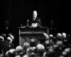 COMMONWEALTH PREMIERS HONOURED - News Clip