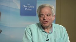 Violinist Itzhak Perlman blasts Donald Trump over disabled journalist News Clip