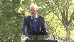 SPEECH - Bill Shipsey at Bono and Yoko Ono honor John Lennon at Event on Ellis Island Stock Footage