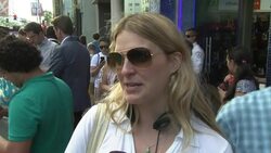 Fans lay flowers on Walk of Fame star for Robin Williams, includes reaction sound News Clip