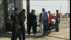 Palestinian man crosses to Egypt for medical treatment after 5 year wait News Clip