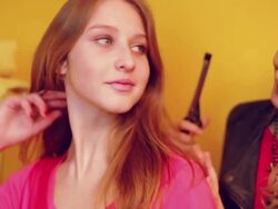 curling hair Stock Footage