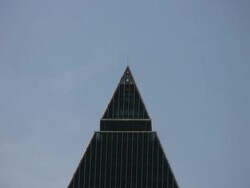 Blinking pyramid (HD, NTSC, PAL) Stock Footage