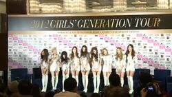 CLEAN: S.Korean K-POP group Girls' Generation greet Hong Kong fans News Clip