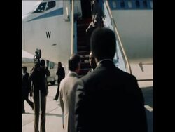 SYND 20 1 78 SOMALI PRESIDENT BARRE SEEN OFF BY HUSSEIN News Clip