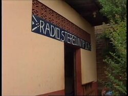 EL SALVADOR: INTIPUCA: TOWNS ECONOMY BOOMS Instructional Video