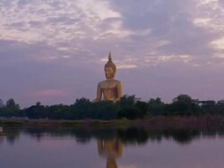 Big buddha statue Stock Footage