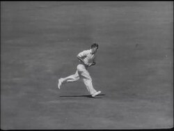 LINDWALL AND ""NO BALL"" CONTROVERSY FROM THE CAMERA'S VIEWPOINT News Clip