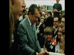 SYND 24-9-72 PRESIDENT NIXON ELECTION CAMPAIGN News Clip
