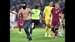 VOICED : Cancelan partido de futbol por un dron News Clip