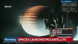 Nomura Analyst Says SpaceX and Tesla Will Merge News Clip