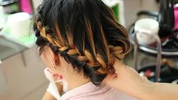women braid hairstyle in beauty salon Stock Footage