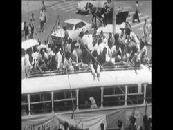 SYND 20 7 73 30,000 LIBYANS ON TREK TO CAIRO News Clip