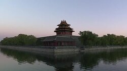 CLEAN : Skygazers gawp at extra bright supermoon in Beijing News Clip