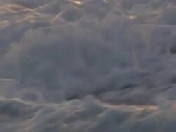 CU Shot of Ocean tide rushing out and waves rolling over shallow water / Aliwal Shoal, Kwa Zulu Natal, South Africa Stock Footage
