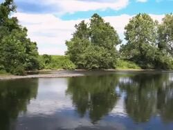 WS T/L View of river changing during summer, autumn and winter / Farmington, Connecticut, USA Stock Footage