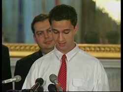 USA: ACTRESS SIGOURNEY WEAVER IMMIGRATION LAW PRESS CONFERENCE News Clip